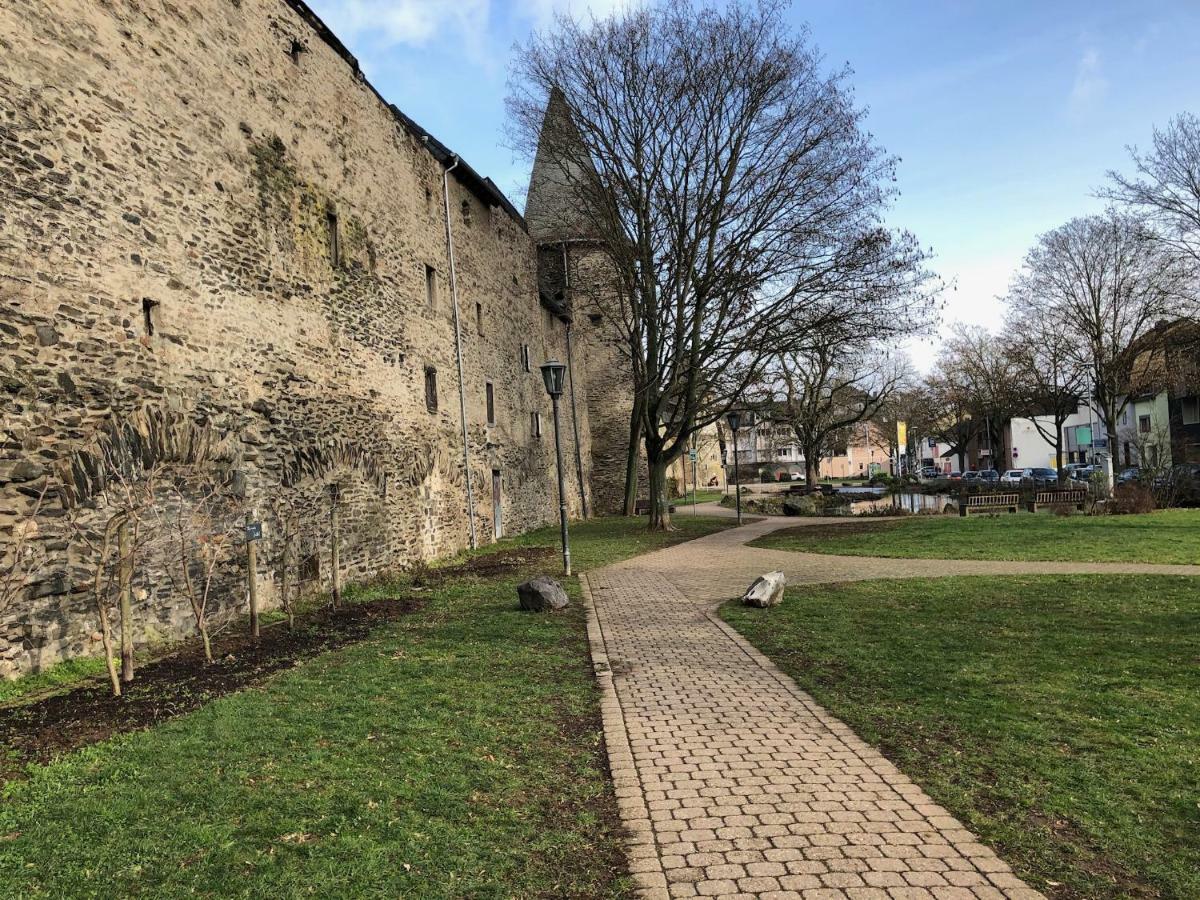 Ferienwohnung "Am Ochsentor" Andernach Exteriör bild