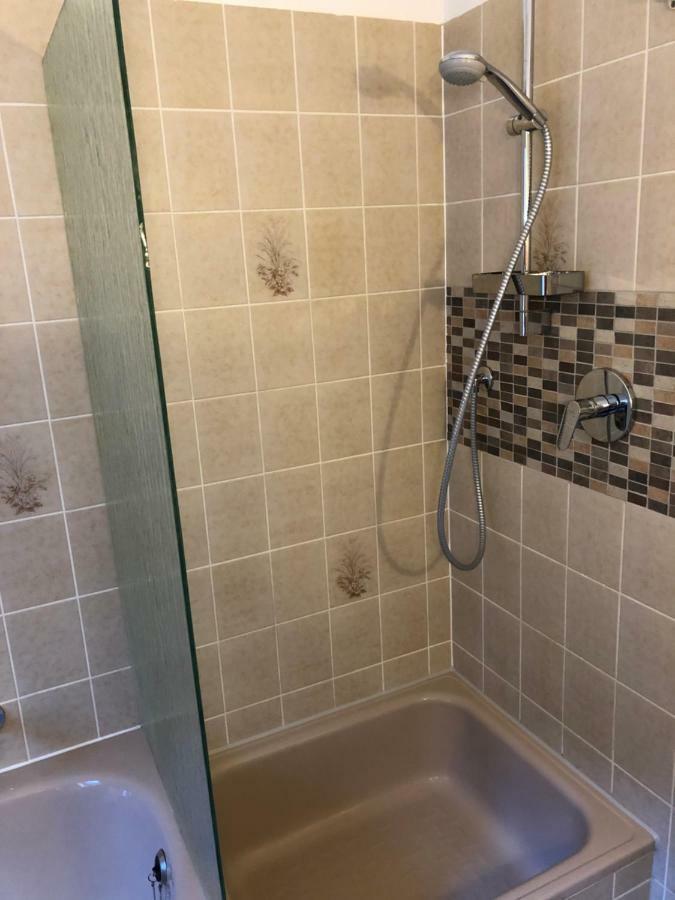 Ferienwohnung "Am Ochsentor" Andernach Exteriör bild